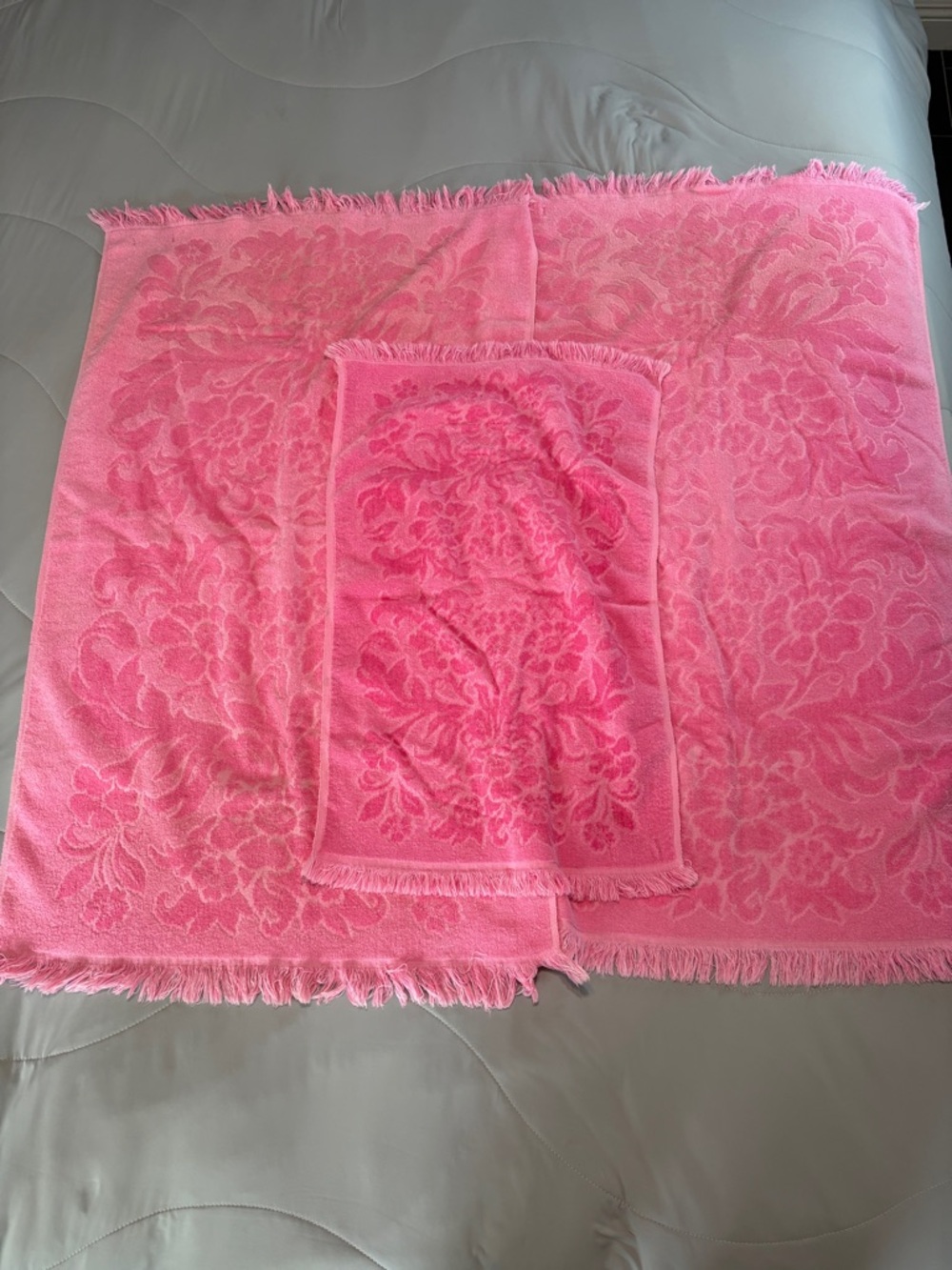 Martex Hot Pink Brocade Floral VTG Bath Towels Hand Towel
